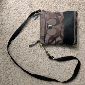 Coach crossbody bag ALL ITEMS MUST GO, GREAT DEAL!